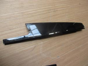 Gebruikte Deurlijst Landrover Range Rover IV (LG) 3.0 TDV6 24V Prijs € 36,30 Inclusief btw aangeboden door Garage Callant