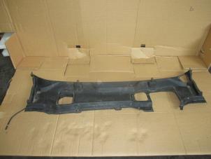 Gebruikte Paravan Landrover Discovery Sport (LC) 2.0 TD4 150 16V Prijs € 90,75 Inclusief btw aangeboden door Garage Callant