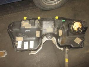 Gebruikte Tank Jaguar XE 2.0 D E-Performance 16V Prijs € 453,75 Inclusief btw aangeboden door Garage Callant