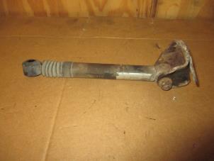 Gebruikte Trillings demper Landrover Range Rover Sport (LS) 2.7 TDV6 24V Prijs € 30,25 Inclusief btw aangeboden door Garage Callant