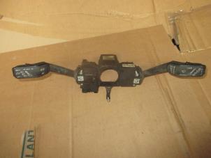 Gebruikte Combischakelaar Stuurkolom Skoda Fabia III (NJ3) 1.0 12V Prijs € 60,50 Inclusief btw aangeboden door Garage Callant