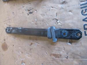 Gebruikte Steun (diversen) Landrover Range Rover Velar (LY) 2.0 16V P250 AWD Prijs € 30,25 Inclusief btw aangeboden door Garage Callant