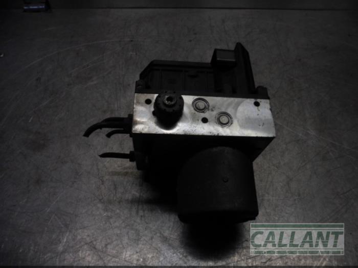 Gebruikte ABS Pomp Jaguar X-type 2.2 D 16V Prijs € 90,75 Inclusief btw aangeboden door Garage Callant