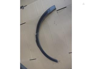 Gebruikte Spatbordverbreder Landrover Range Rover Evoque (LVJ/LVS) 2.0 D 180 16V Prijs € 30,25 Inclusief btw aangeboden door Garage Callant