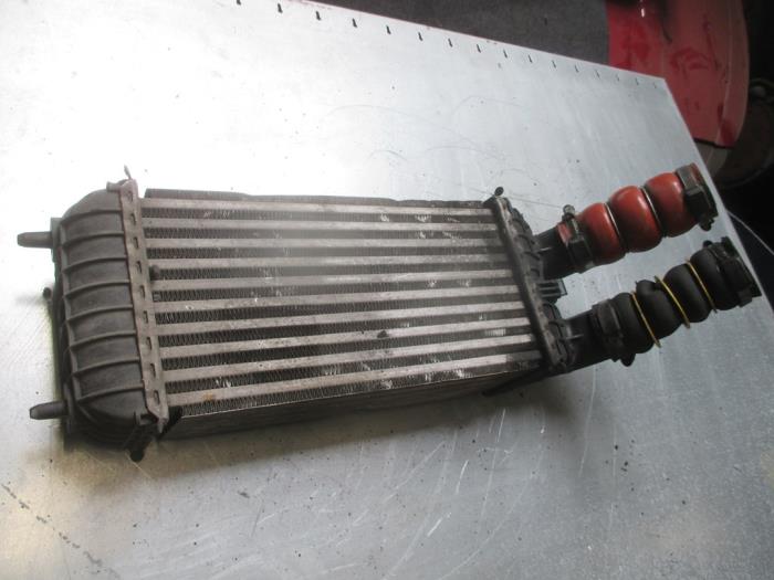 Gebruikte Intercooler Peugeot 2008 (CU) 1.6 BlueHDi 115 16V Prijs € 60,50 Inclusief btw aangeboden door Garage Callant