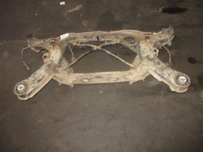 Gebruikte Subframe Jaguar XJ (X350) 2.7d V6 24V Prijs € 695,75 Inclusief btw aangeboden door Garage Callant