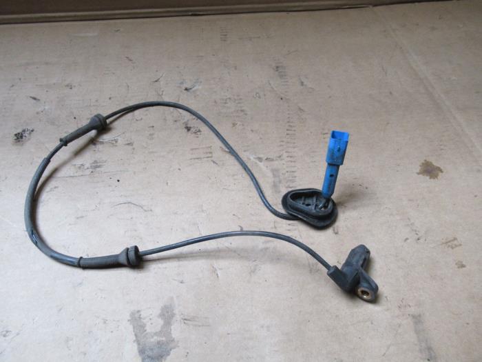 Gebruikte ABS Sensor Peugeot 206+ (2L/M) 1.4 HDi Eco 70 Prijs € 12,10 Inclusief btw aangeboden door Garage Callant