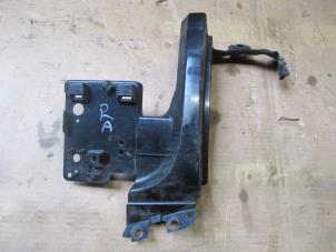 Gebruikte Bumpersteun rechts-achter Landrover Range Rover Evoque (LVJ/LVS) 2.2 TD4 16V 5-drs. Prijs € 12,10 Inclusief btw aangeboden door Garage Callant