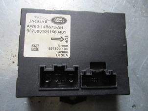 Gebruikte Module achterklep motor Jaguar XJ (X351) 3.0 D V6 24V Prijs € 60,50 Inclusief btw aangeboden door Garage Callant