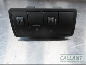 Gebruikte ESP Schakelaar Kia Venga 1.4 CRDi 16V Prijs € 12,10 Inclusief btw aangeboden door Garage Callant