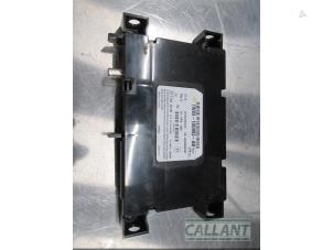 Gebruikte Bluetooth module Jaguar XJ (X350) 2.7d V6 24V Prijs € 121,00 Inclusief btw aangeboden door Garage Callant