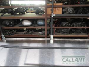 Gebruikte Motorkaprubber Jaguar F-Pace Prijs € 18,15 Inclusief btw aangeboden door Garage Callant