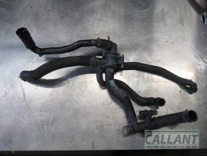 Gebruikte Thermostaathuis Jaguar XJ (X351) 3.0 D V6 24V Prijs € 60,50 Inclusief btw aangeboden door Garage Callant