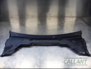 Gebruikte Paravan Jaguar XE 2.0 D E-Performance 16V Prijs € 60,50 Inclusief btw aangeboden door Garage Callant