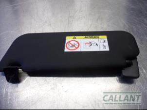 Gebruikte Zonneklep Jaguar XE 2.0 D E-Performance 16V Prijs € 30,25 Inclusief btw aangeboden door Garage Callant