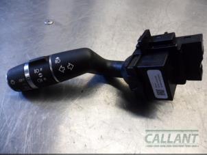 Gebruikte Richtingaanwijzer Schakelaar Landrover Range Rover Evoque (LVJ/LVS) 2.0 D 180 16V Prijs € 30,25 Inclusief btw aangeboden door Garage Callant