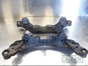 Gebruikte Subframe Landrover Discovery V (LR) 2.0 Td4 16V Prijs € 605,00 Inclusief btw aangeboden door Garage Callant