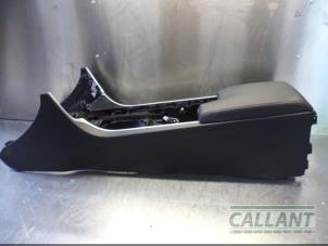 Gebruikte Middenconsoles Jaguar XE 2.0 D E-Performance 16V Prijs € 181,50 Inclusief btw aangeboden door Garage Callant