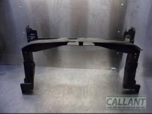 Gebruikte Windtunnel Jaguar XF (CC9) 3.0 D V6 24V Prijs € 24,20 Inclusief btw aangeboden door Garage Callant