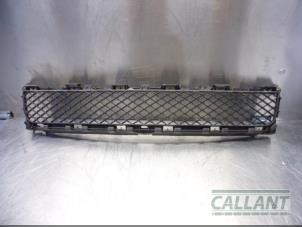 Gebruikte Grille Jaguar XF (CC9) 3.0 D V6 24V Prijs € 60,50 Inclusief btw aangeboden door Garage Callant