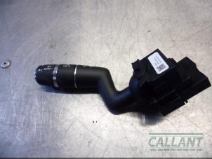 Gebruikte Pinker Schakelaar Landrover Range Rover Velar (LY) 2.0 16V P250 AWD Prijs € 60,50 Inclusief btw aangeboden door Garage Callant