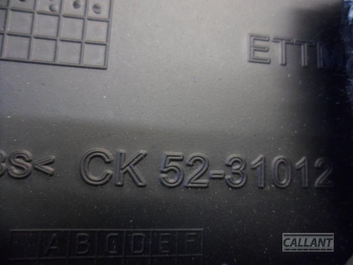 Kofferbakbekleding rechts van een Land Rover Range Rover IV (LG) 3.0 TDV6 24V 2015