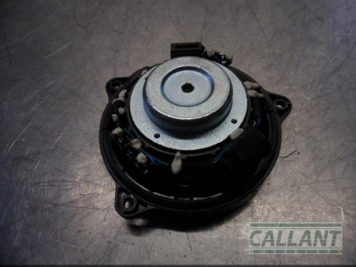 Luidspreker van een Land Rover Range Rover Velar (LY) 2.0 16V P250 AWD 2018