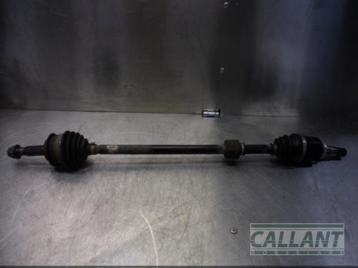Gebruikte Aandrijfas rechts-voor Toyota Yaris III (P13) 1.5 16V Dual VVT-iE Prijs € 60,50 Inclusief btw aangeboden door Garage Callant