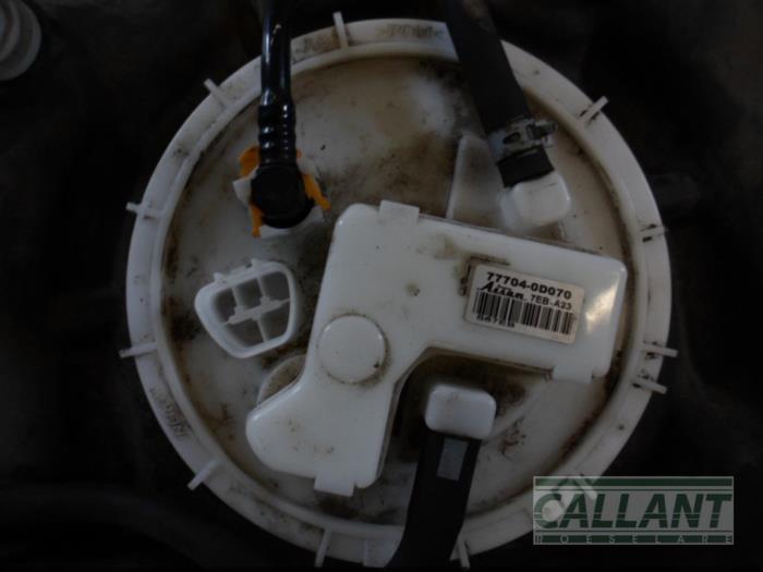 Gebruikte Tank element Pomp Toyota Yaris III (P13) 1.5 16V Dual VVT-iE Prijs € 60,50 Inclusief btw aangeboden door Garage Callant