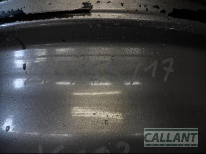 Velgen set van een Jaguar XE 2.0 D E-Performance 16V 2018