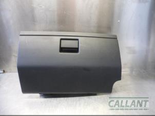 Gebruikte Dashboardkastje Landrover Freelander II 2.2 eD4 16V Prijs € 60,50 Inclusief btw aangeboden door Garage Callant