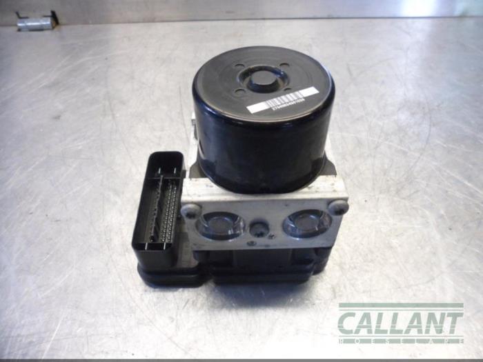 Gebruikte ABS Pomp Landrover Freelander II 2.2 eD4 16V Prijs € 272,25 Inclusief btw aangeboden door Garage Callant
