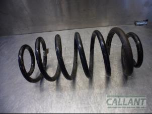 Gebruikte Veerschroef achter Landrover Freelander II 2.2 eD4 16V Prijs € 24,20 Inclusief btw aangeboden door Garage Callant