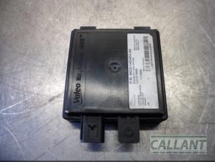 Gebruikte Dode hoek sensor Jaguar XF (CC9) 2.7 D V6 24V Prijs € 121,00 Inclusief btw aangeboden door Garage Callant