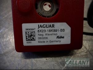 Gebruikte Antenne Jaguar XF (CC9) 2.7 D V6 24V Prijs € 18,15 Inclusief btw aangeboden door Garage Callant
