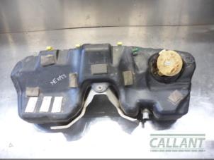 Gebruikte Tank Jaguar XE 2.0 D E-Performance 16V Prijs € 453,75 Inclusief btw aangeboden door Garage Callant