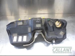 Gebruikte Tank Jaguar XE 2.0d 180 16V Prijs € 453,75 Inclusief btw aangeboden door Garage Callant