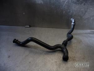 Gebruikte Waterpijp Peugeot 5008 II (M4/MC/MJ/MR) 2.0 BlueHDi 150 16V Prijs € 18,15 Inclusief btw aangeboden door Garage Callant