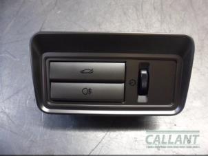 Gebruikte Schakelaar Mistlamp Jaguar XF (CC9) 3.0 D V6 24V Prijs € 30,25 Inclusief btw aangeboden door Garage Callant
