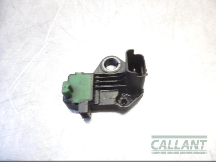Gebruikte Krukas sensor Peugeot 5008 II (M4/MC/MJ/MR) 2.0 BlueHDi 150 16V Prijs € 24,20 Inclusief btw aangeboden door Garage Callant