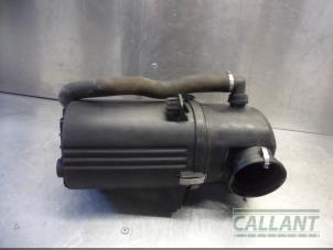 Gebruikte Luchtfilterhuis Landrover Range Rover III (LM) 4.4 V8 32V Prijs € 60,50 Inclusief btw aangeboden door Garage Callant