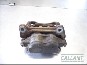 Gebruikte Remklauw (Tang) links-voor Jaguar XJ (X350) 6 3.0 V6 24V Prijs € 60,50 Inclusief btw aangeboden door Garage Callant