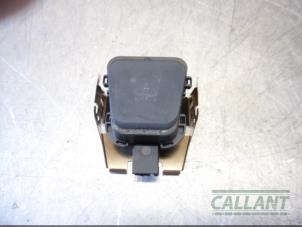 Gebruikte Regensensor Landrover Range Rover Velar (LY) 2.0 16V P250 AWD Prijs € 60,50 Inclusief btw aangeboden door Garage Callant