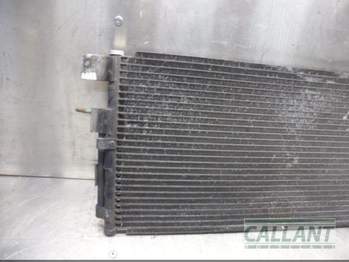 Airco Condensor van een Jaguar X-type 2.2 D 16V 2006