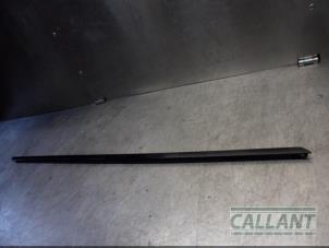 Gebruikte Raamlikker Landrover Range Rover IV (LG) 3.0 TDV6 24V Prijs € 60,50 Inclusief btw aangeboden door Garage Callant