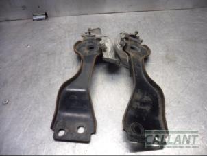 Gebruikte Steun (diversen) Jaguar E-Pace 2.0 D 150 16V AWD Prijs € 30,25 Inclusief btw aangeboden door Garage Callant