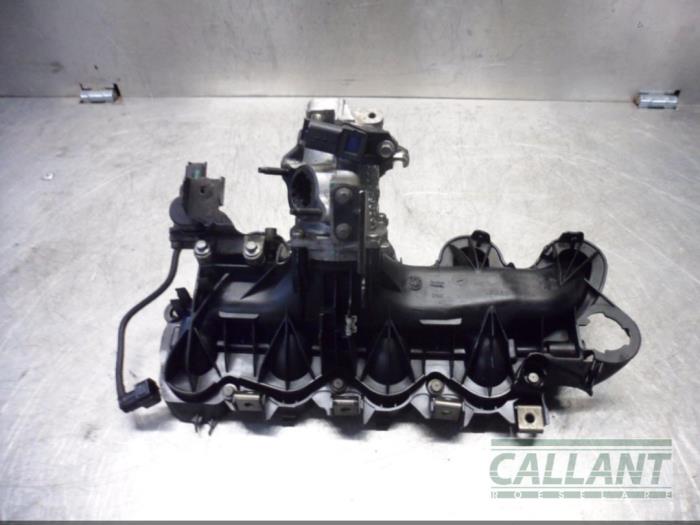 Gebruikte Inlaatspruitstuk Landrover Range Rover Evoque (LVJ/LVS) 2.2 TD4 16V 5-drs. Prijs € 90,75 Inclusief btw aangeboden door Garage Callant
