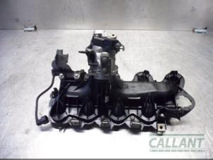 Gebruikte Spruitstuk Inlaat Landrover Range Rover Evoque (LVJ/LVS) 2.2 TD4 16V 5-drs. Prijs € 90,75 Inclusief btw aangeboden door Garage Callant