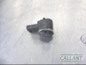 Gebruikte Parkeersensor Jaguar XE 2.0d 180 16V Prijs € 30,25 Inclusief btw aangeboden door Garage Callant