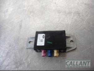 Gebruikte Antenne (diversen) Landrover Range Rover Velar (LY) 3.0 D300 AWD Prijs € 24,20 Inclusief btw aangeboden door Garage Callant